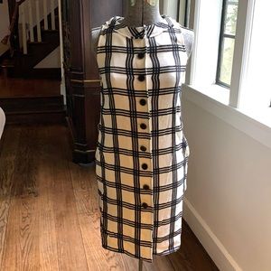 Vera Wang black and white sheath dress